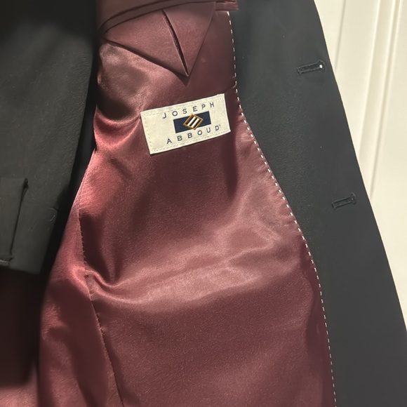 Boys Black suit size 16 slim cut - Picture 3 of 8